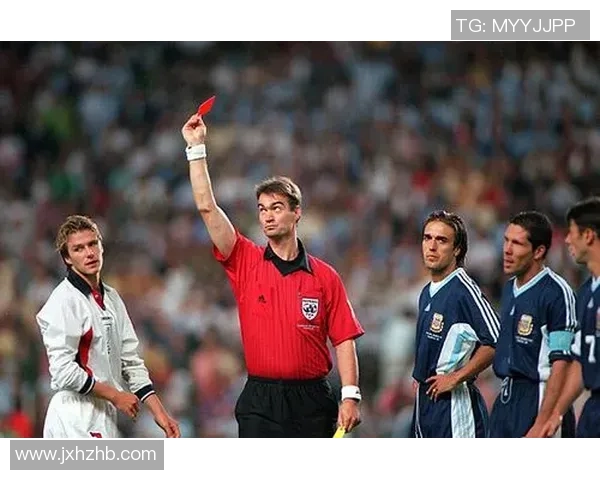 小格子足球明星的成长之路与辉煌成就揭秘